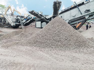 石灰石破碎机/石灰石移动破碎设备/石灰石履带式移动破碎机