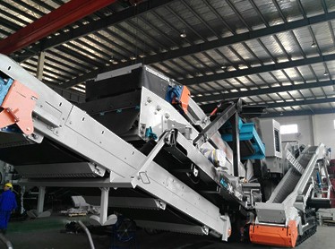 福建福州时产100吨建筑垃圾履带式移动破碎站