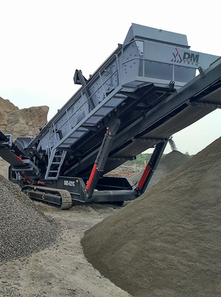 移动重型筛分站